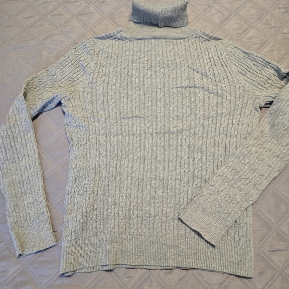 Talbots 100% Pima cotton turtleneck sweater. - Picture 5 of 5